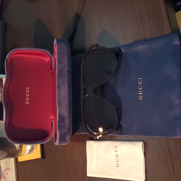 Gucci Sunglasses - Picture 1 of 5